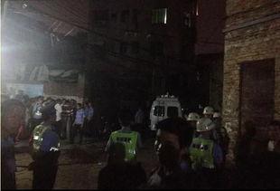 男人打架大妈吃瓜视频,大妈现场“吃瓜”记录一幕幕