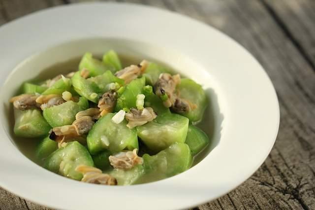 鲜瓜用不用焯水吃呢视频,健康美味两不误