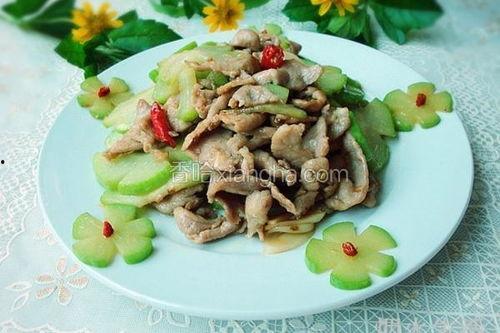 水瓜炒肉宝宝吃的做法视频,简单易学，营养美味